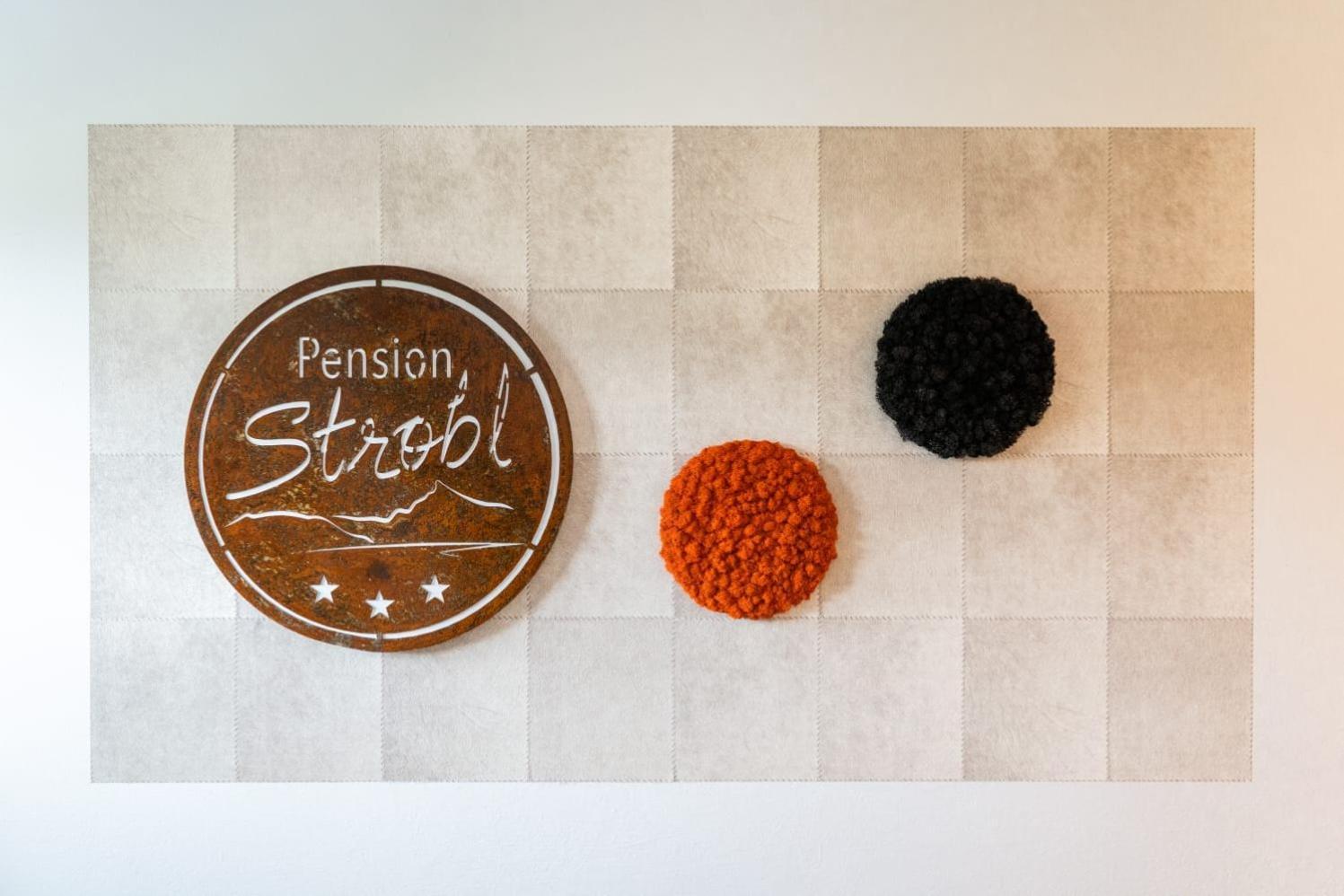 Pension Strobl Мондзее Екстериор снимка